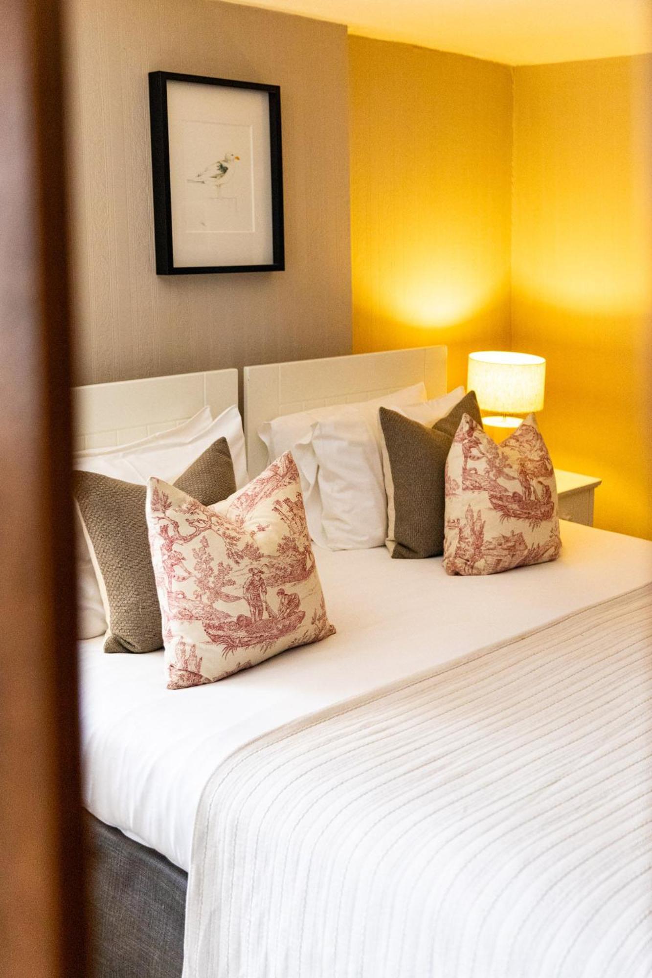 Bed and Breakfast The Georgian House Braye Екстер'єр фото