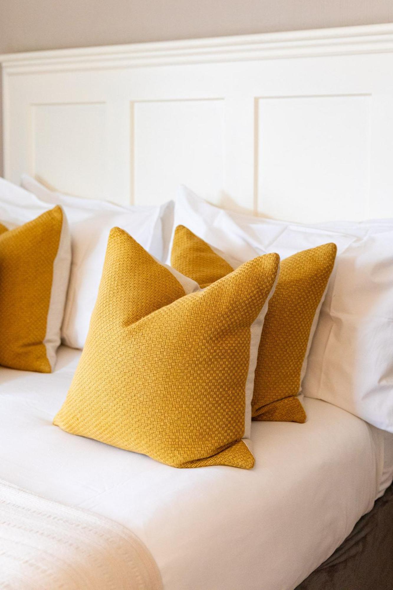 Bed and Breakfast The Georgian House Braye Екстер'єр фото