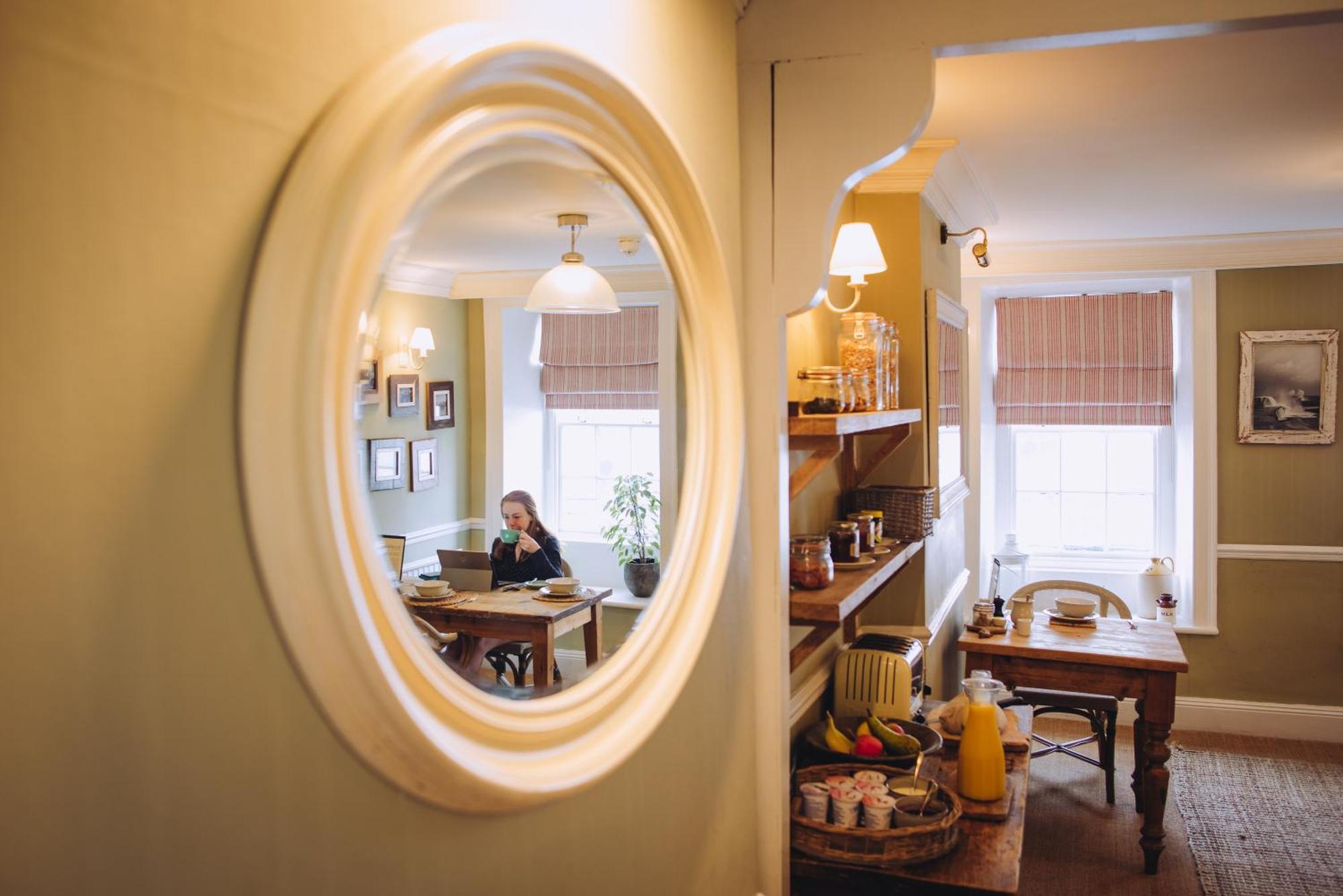 Bed and Breakfast The Georgian House Braye Екстер'єр фото
